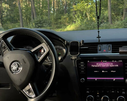 Білий Шкода Октавія, об'ємом двигуна 1.6 л та пробігом 301 тис. км за 13500 $, фото 7 на Automoto.ua