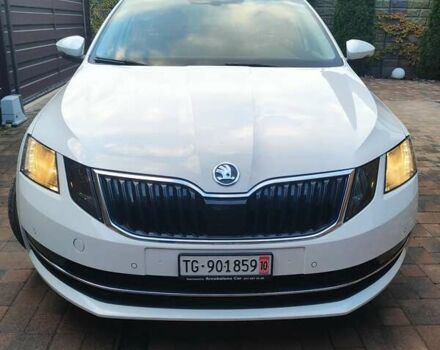 Белый Шкода Октавия, объемом двигателя 2 л и пробегом 271 тыс. км за 14399 $, фото 3 на Automoto.ua