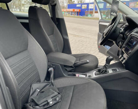 Белый Шкода Октавия, объемом двигателя 1.6 л и пробегом 290 тыс. км за 13000 $, фото 13 на Automoto.ua