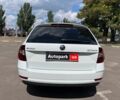 Белый Шкода Октавия, объемом двигателя 2 л и пробегом 209 тыс. км за 16990 $, фото 3 на Automoto.ua