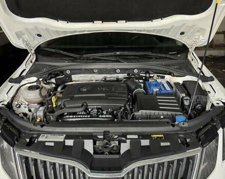 Білий Шкода Октавія, об'ємом двигуна 1.8 л та пробігом 130 тис. км за 16150 $, фото 3 на Automoto.ua