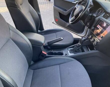 Белый Шкода Октавия, объемом двигателя 2 л и пробегом 187 тыс. км за 18900 $, фото 15 на Automoto.ua