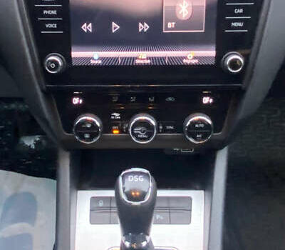 Белый Шкода Октавия, объемом двигателя 1.97 л и пробегом 210 тыс. км за 13999 $, фото 9 на Automoto.ua