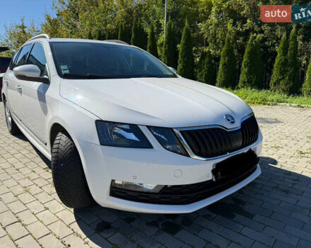 Шкода Октавия 2018 в Ровно на Automoto.ua Белый Шкода Октавия, объемом двигателя 1.6 л и пробегом 196 тыс. км за 14300 $, фото 1 на Automoto.ua