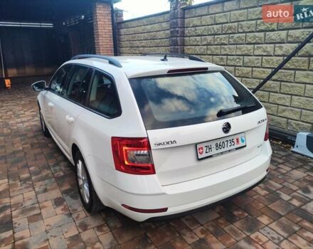 Белый Шкода Октавия, объемом двигателя 2 л и пробегом 271 тыс. км за 14399 $, фото 6 на Automoto.ua