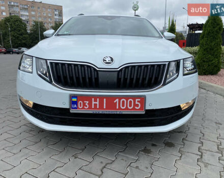 Белый Шкода Октавия, объемом двигателя 2 л и пробегом 176 тыс. км за 15350 $, фото 16 на Automoto.ua