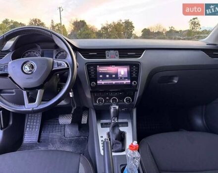 Шкода Октавия 2018 в Киеве на Automoto.ua Белый Шкода Октавия, объемом двигателя 1.6 л и пробегом 206 тыс. км за 14600 $, фото 27 на Automoto.ua