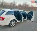 Белый Шкода Октавия, объемом двигателя 1.6 л и пробегом 211 тыс. км за 12900 $, фото 1 на Automoto.ua