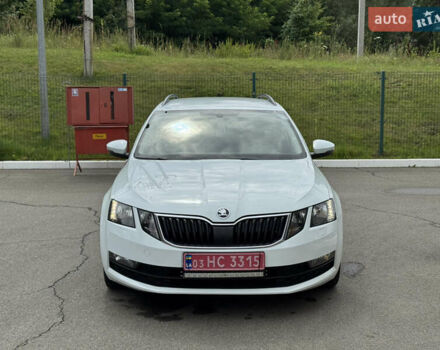 Шкода Октавія 2019 у Ирпене на Automoto.ua Білий Шкода Октавія, об'ємом двигуна 2 л та пробігом 280 тис. км за 14800 $, фото 32 на Automoto.ua