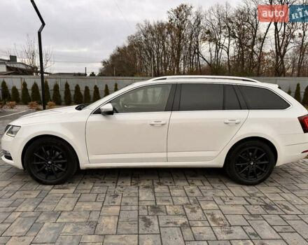 Білий Шкода Октавія, об'ємом двигуна 2 л та пробігом 209 тис. км за 16500 $, фото 2 на Automoto.ua