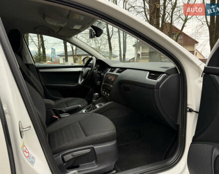Белый Шкода Октавия, объемом двигателя 2 л и пробегом 197 тыс. км за 14200 $, фото 31 на Automoto.ua