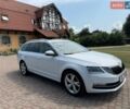 Белый Шкода Октавия, объемом двигателя 1 л и пробегом 149 тыс. км за 13600 $, фото 5 на Automoto.ua