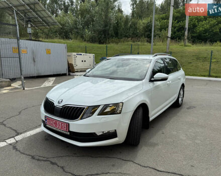 Шкода Октавія 2019 у Ирпене на Automoto.ua Білий Шкода Октавія, об'ємом двигуна 2 л та пробігом 280 тис. км за 14800 $, фото 47 на Automoto.ua