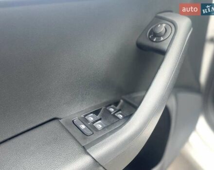 Білий Шкода Октавія, об'ємом двигуна 2 л та пробігом 218 тис. км за 13999 $, фото 48 на Automoto.ua