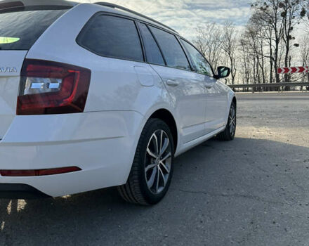 Белый Шкода Октавия, объемом двигателя 2 л и пробегом 183 тыс. км за 16650 $, фото 12 на Automoto.ua