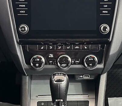 Белый Шкода Октавия, объемом двигателя 1.97 л и пробегом 188 тыс. км за 17750 $, фото 18 на Automoto.ua