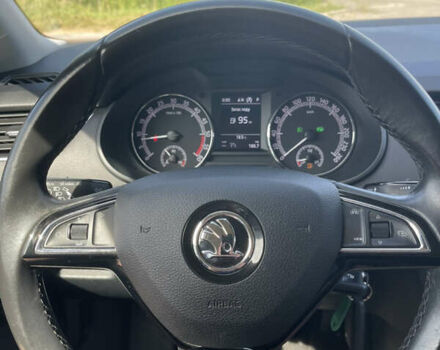 Білий Шкода Октавія, об'ємом двигуна 1.6 л та пробігом 293 тис. км за 13500 $, фото 1 на Automoto.ua
