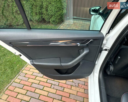 Білий Шкода Октавія, об'ємом двигуна 1.97 л та пробігом 181 тис. км за 20499 $, фото 10 на Automoto.ua