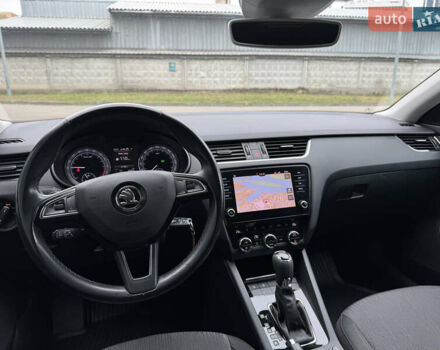 Белый Шкода Октавия, объемом двигателя 1.6 л и пробегом 196 тыс. км за 15499 $, фото 62 на Automoto.ua