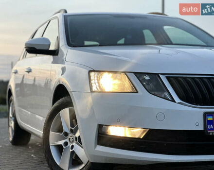 Білий Шкода Октавія, об'ємом двигуна 2 л та пробігом 217 тис. км за 14499 $, фото 14 на Automoto.ua