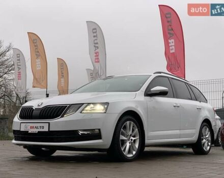 Білий Шкода Октавія, об'ємом двигуна 1.6 л та пробігом 202 тис. км за 16655 $, фото 2 на Automoto.ua