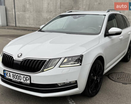 Белый Шкода Октавия, объемом двигателя 1.6 л и пробегом 196 тыс. км за 15499 $, фото 10 на Automoto.ua