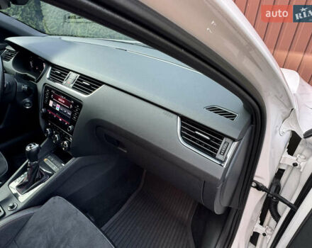 Білий Шкода Октавія, об'ємом двигуна 1.97 л та пробігом 181 тис. км за 20499 $, фото 17 на Automoto.ua