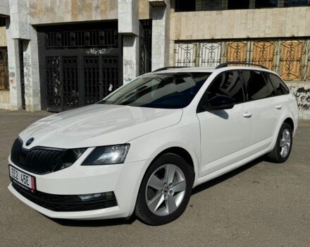 Білий Шкода Октавія, об'ємом двигуна 1.6 л та пробігом 278 тис. км за 11499 $, фото 6 на Automoto.ua