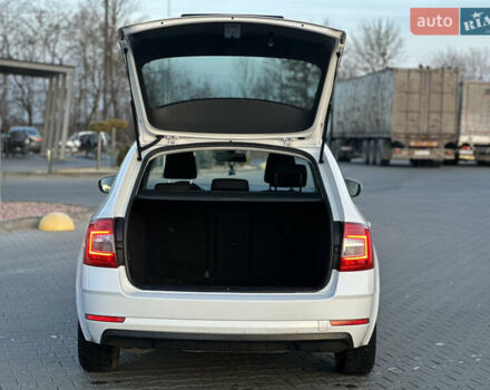 Білий Шкода Октавія, об'ємом двигуна 2 л та пробігом 217 тис. км за 14499 $, фото 21 на Automoto.ua