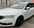 Белый Шкода Октавия, объемом двигателя 1.6 л и пробегом 196 тыс. км за 15499 $, фото 1 на Automoto.ua