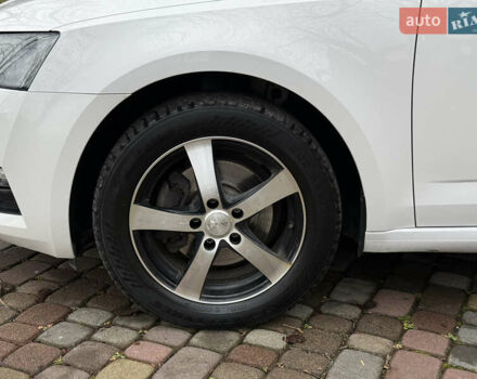 Белый Шкода Октавия, объемом двигателя 2 л и пробегом 197 тыс. км за 14200 $, фото 15 на Automoto.ua