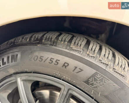 Білий Шкода Октавія, об'ємом двигуна 2 л та пробігом 209 тис. км за 16500 $, фото 21 на Automoto.ua