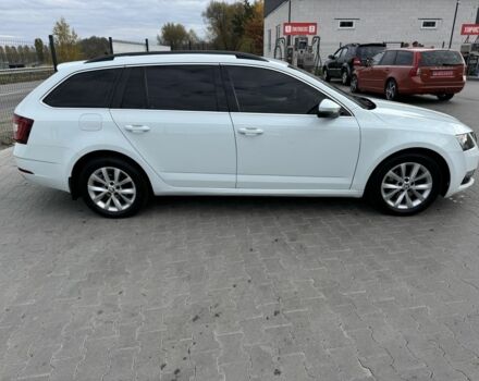 Білий Шкода Октавія, об'ємом двигуна 2 л та пробігом 280 тис. км за 12300 $, фото 3 на Automoto.ua