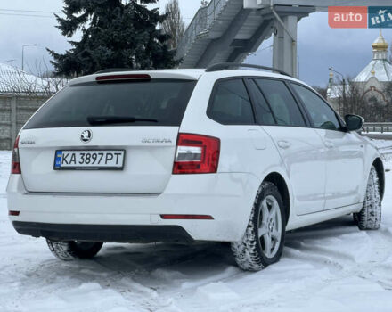 Білий Шкода Октавія, об'ємом двигуна 2.01 л та пробігом 235 тис. км за 14000 $, фото 4 на Automoto.ua