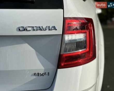 Білий Шкода Октавія, об'ємом двигуна 2 л та пробігом 184 тис. км за 16900 $, фото 10 на Automoto.ua