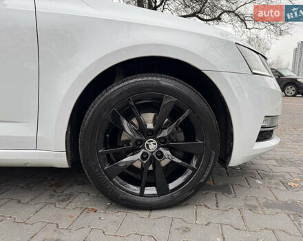 Белый Шкода Октавия, объемом двигателя 1.6 л и пробегом 196 тыс. км за 15499 $, фото 21 на Automoto.ua