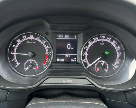 Білий Шкода Октавія, об'ємом двигуна 1.97 л та пробігом 273 тис. км за 18000 $, фото 6 на Automoto.ua