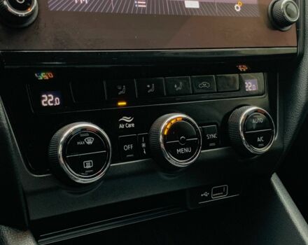 Білий Шкода Октавія, об'ємом двигуна 1.6 л та пробігом 202 тис. км за 16655 $, фото 19 на Automoto.ua