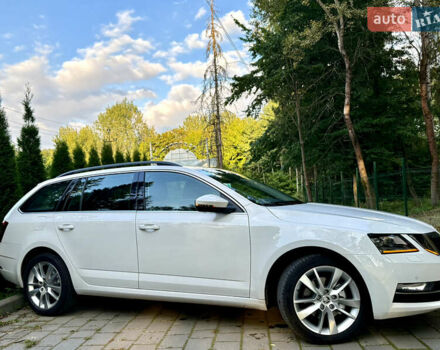Білий Шкода Октавія, об'ємом двигуна 1.97 л та пробігом 177 тис. км за 16499 $, фото 9 на Automoto.ua