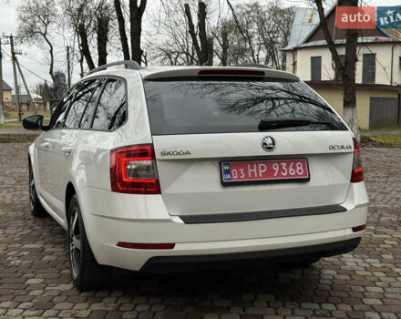 Белый Шкода Октавия, объемом двигателя 2 л и пробегом 197 тыс. км за 14200 $, фото 18 на Automoto.ua