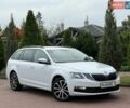 Белый Шкода Октавия, объемом двигателя 2 л и пробегом 195 тыс. км за 14850 $, фото 1 на Automoto.ua