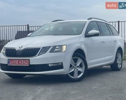 Білий Шкода Октавія, об'ємом двигуна 2 л та пробігом 218 тис. км за 13999 $, фото 20 на Automoto.ua