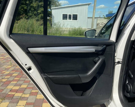 Білий Шкода Октавія, об'ємом двигуна 1.6 л та пробігом 293 тис. км за 13500 $, фото 23 на Automoto.ua