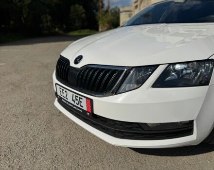 Білий Шкода Октавія, об'ємом двигуна 1.6 л та пробігом 278 тис. км за 11499 $, фото 10 на Automoto.ua