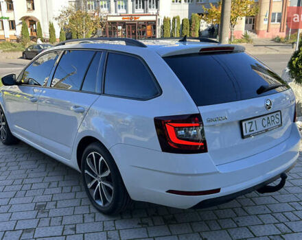 Белый Шкода Октавия, объемом двигателя 2 л и пробегом 201 тыс. км за 14300 $, фото 4 на Automoto.ua