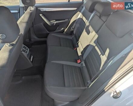 Білий Шкода Октавія, об'ємом двигуна 1.97 л та пробігом 196 тис. км за 15700 $, фото 12 на Automoto.ua