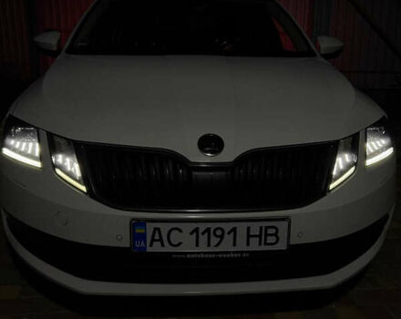 Білий Шкода Октавія, об'ємом двигуна 1.97 л та пробігом 273 тис. км за 18000 $, фото 12 на Automoto.ua