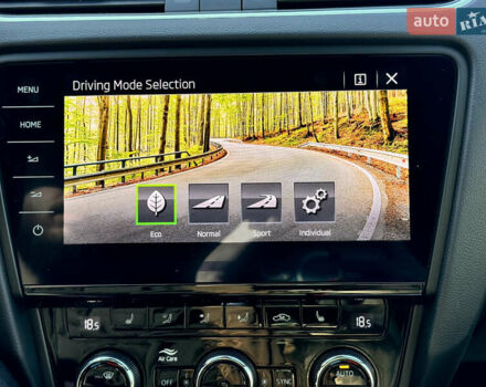 Белый Шкода Октавия, объемом двигателя 1.98 л и пробегом 203 тыс. км за 18400 $, фото 59 на Automoto.ua