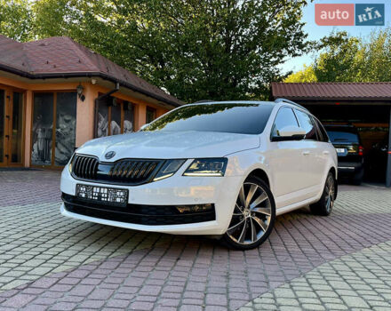 Шкода Октавія 2019 у Мукачеве на Automoto.ua Білий Шкода Октавія, об'ємом двигуна 2 л та пробігом 238 тис. км за 17400 $, фото 4 на Automoto.ua