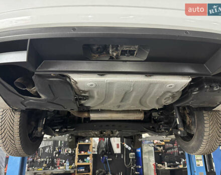 Белый Шкода Октавия, объемом двигателя 1.6 л и пробегом 196 тыс. км за 15499 $, фото 75 на Automoto.ua